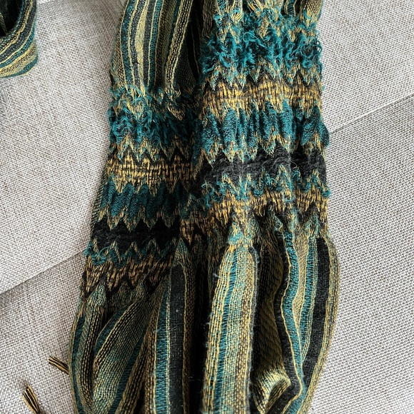 Women’s Multicoloured Scarf - Picture 2 of 3